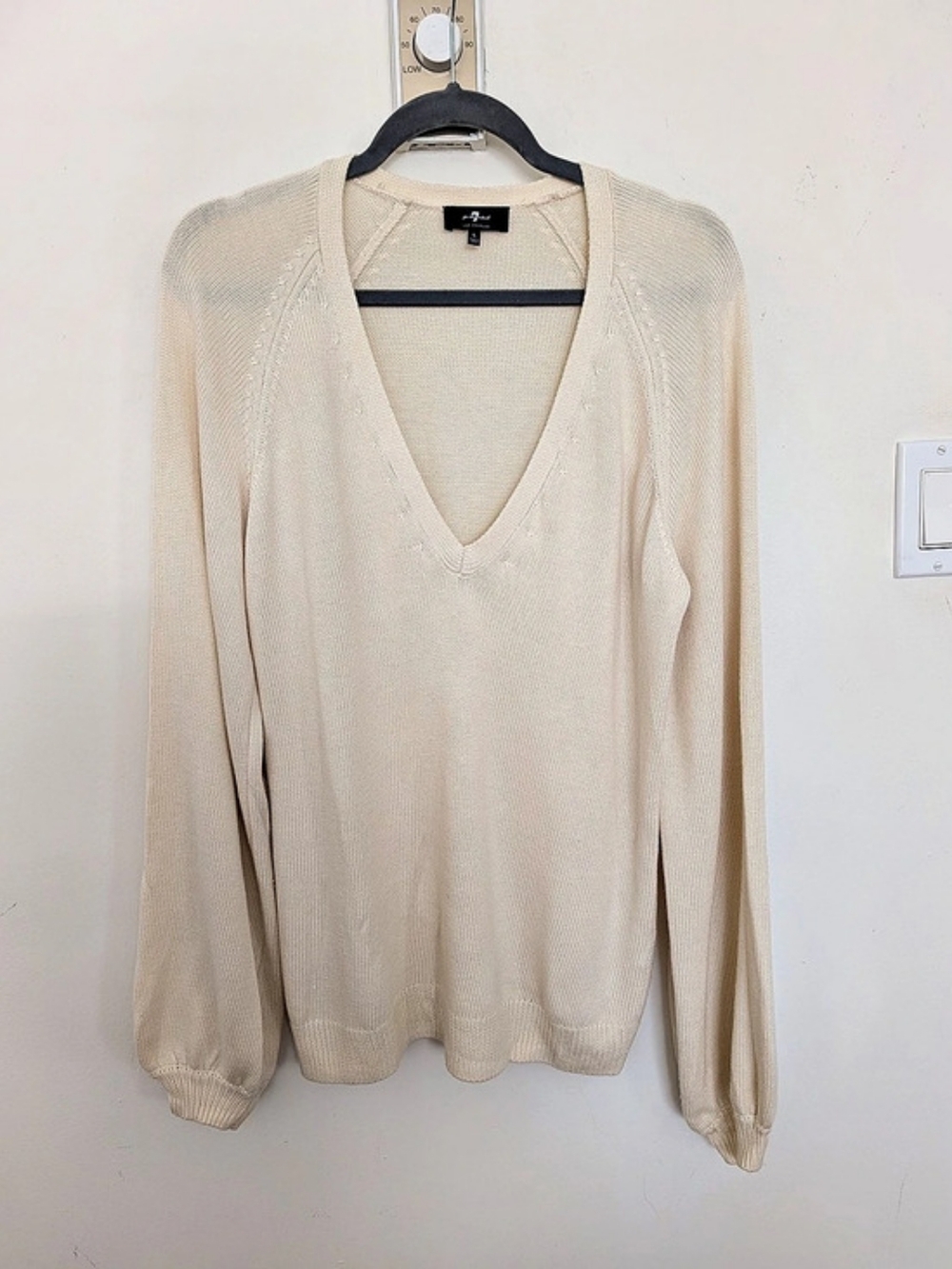 7 For All MANKIND Deep V-Neck Knit Sweater in Cream Large